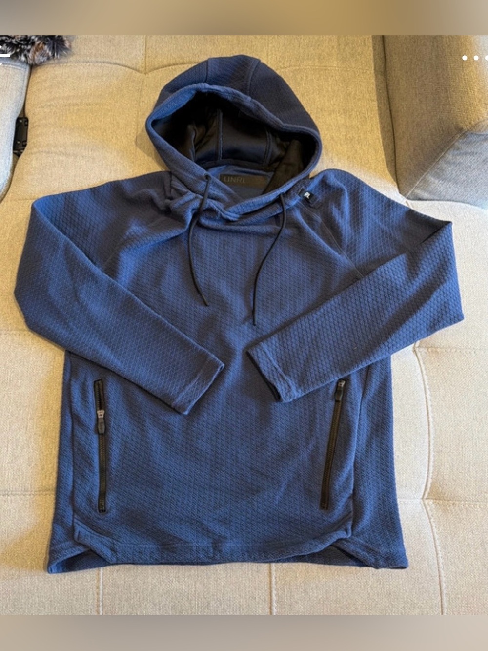 UNRL Men’s Elevation Hoodie Size Small